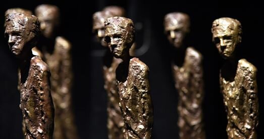 statuettes RC.jpg
