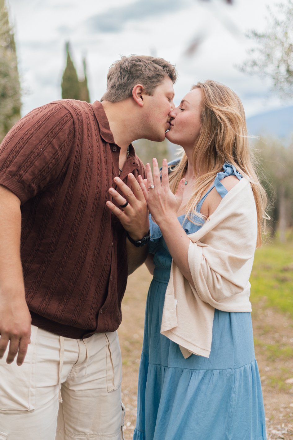 Romantic couple in Tuscany 2