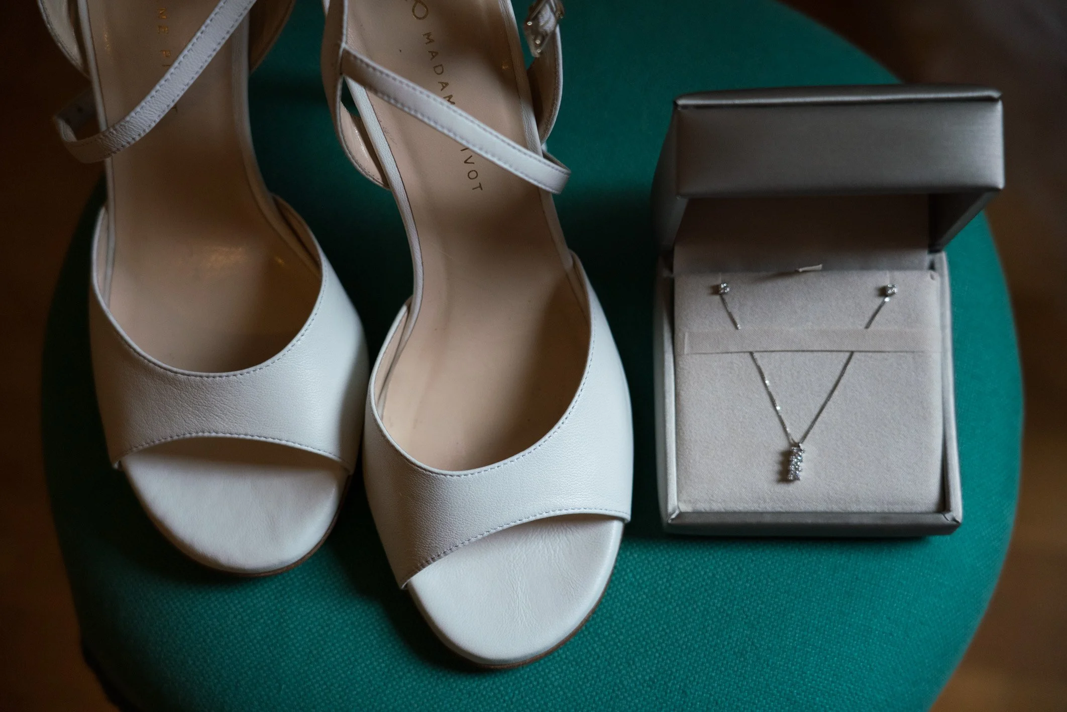 wedding matrimonio tuscany italy shoes bride