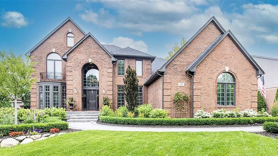 Rochester / Rochester Hills: Market Statistics: August 2021