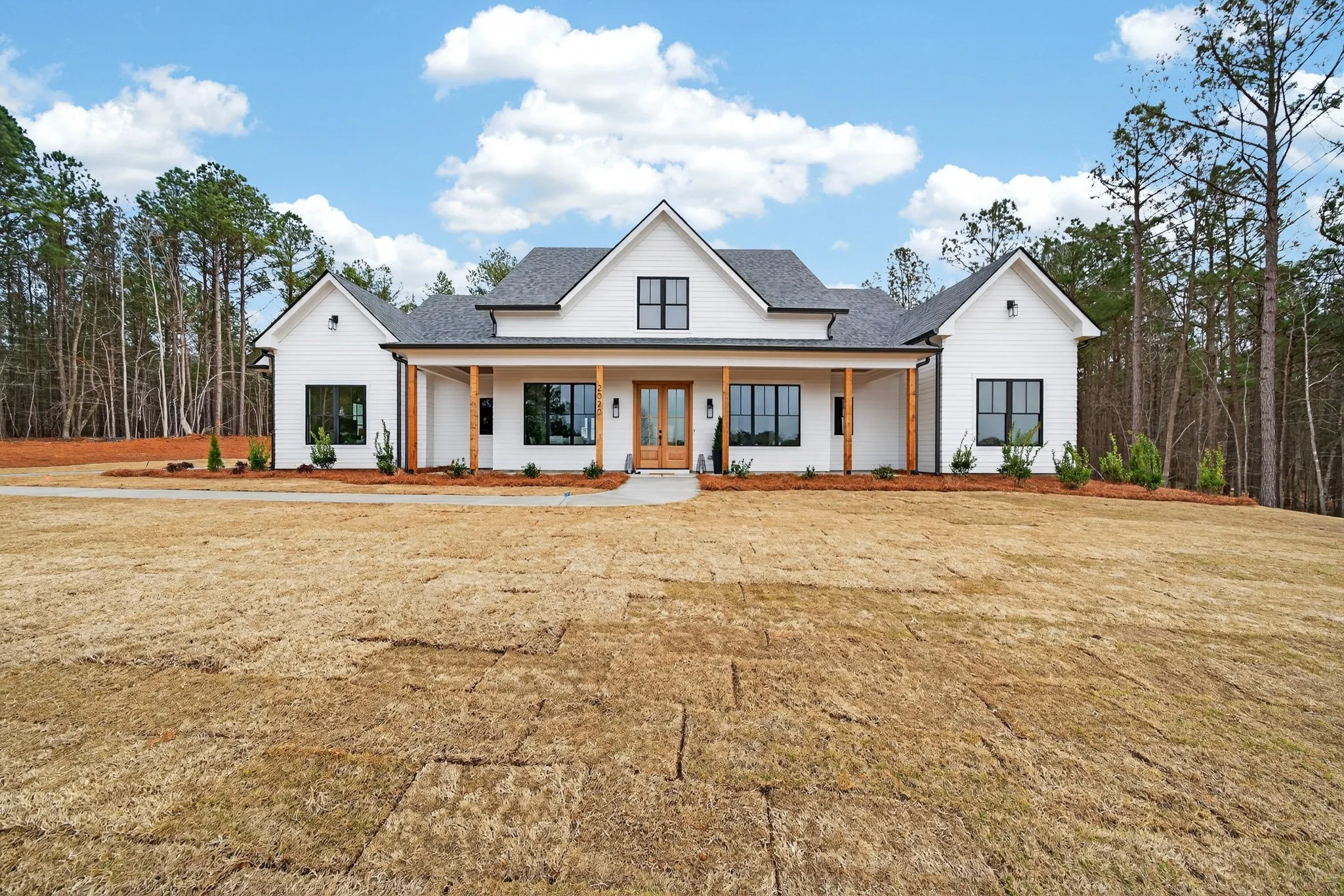 2020 Clearwater Dr-04301.jpg