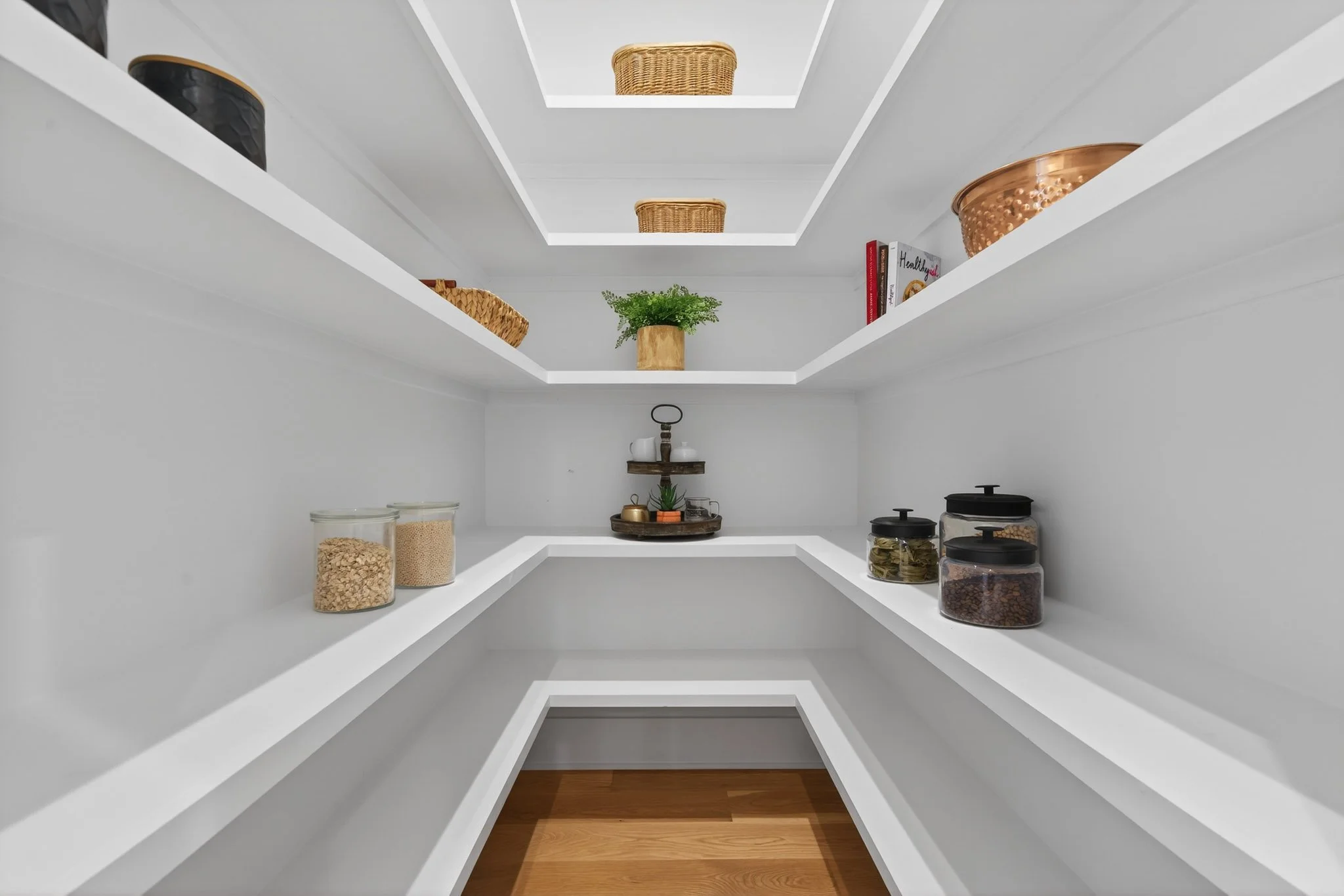 2020 Clearwater Dr-04382.jpg