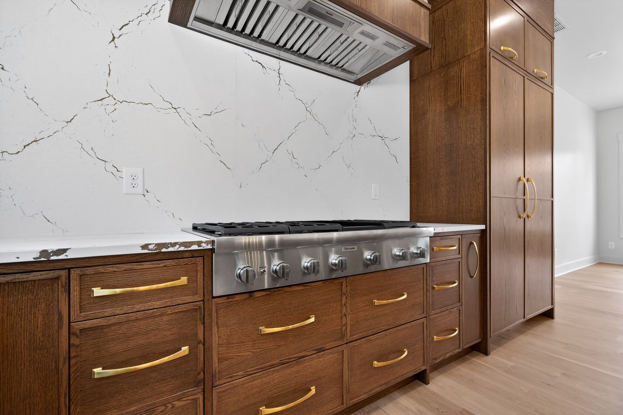 1080 Clearwater Dr-2-5.jpg