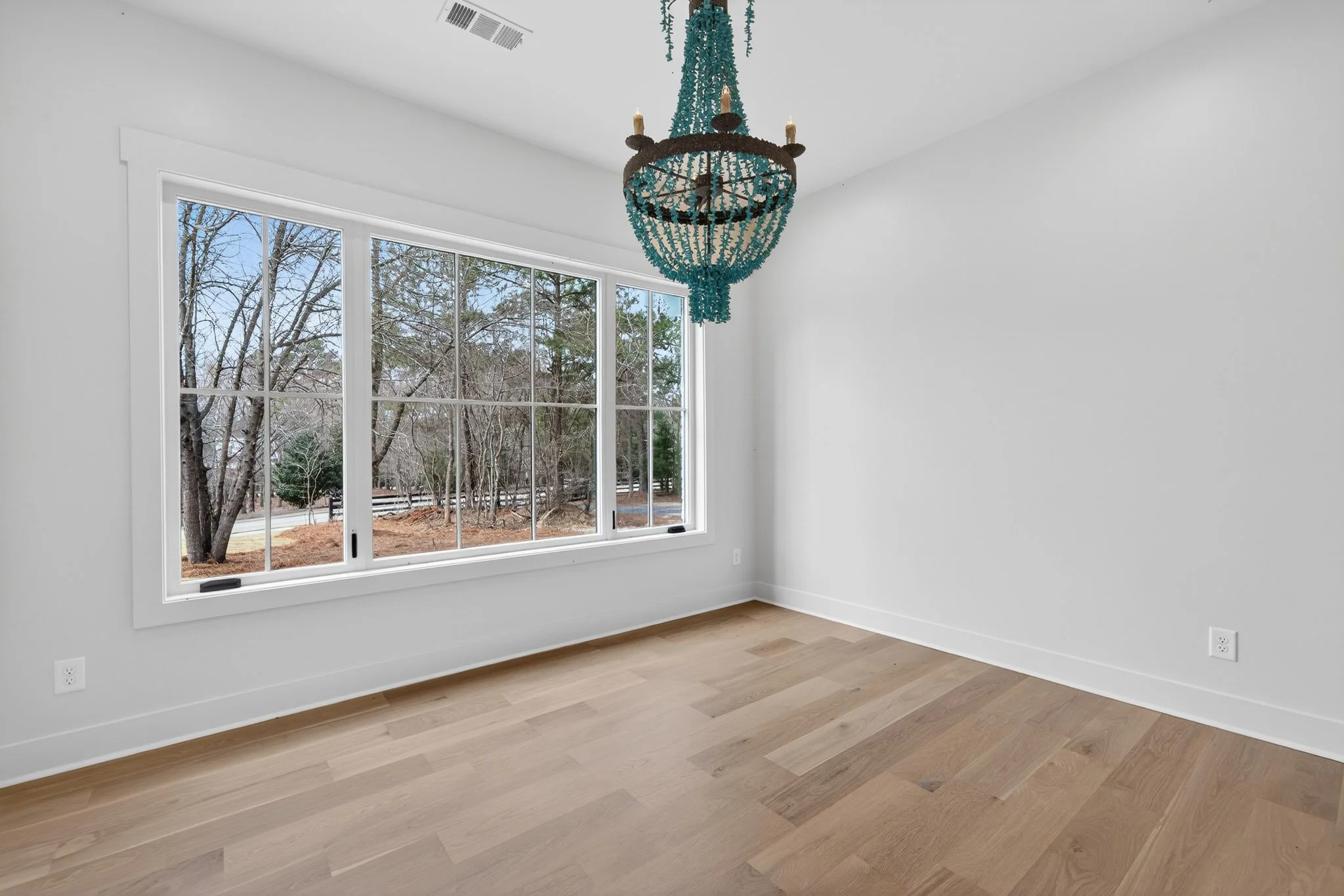 1080 Clearwater Dr-2-12.jpg