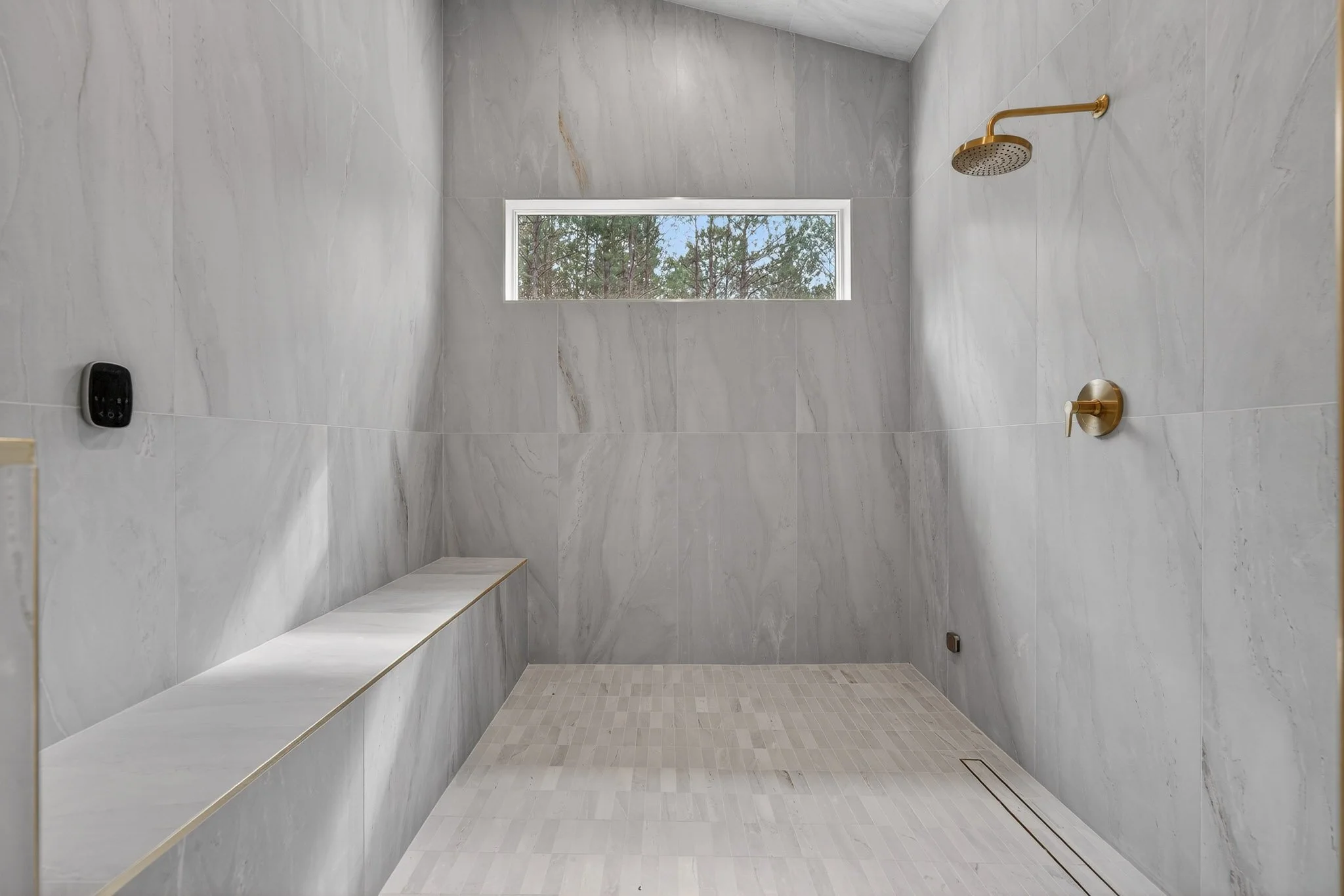 1080 Clearwater Dr-2-17.jpg