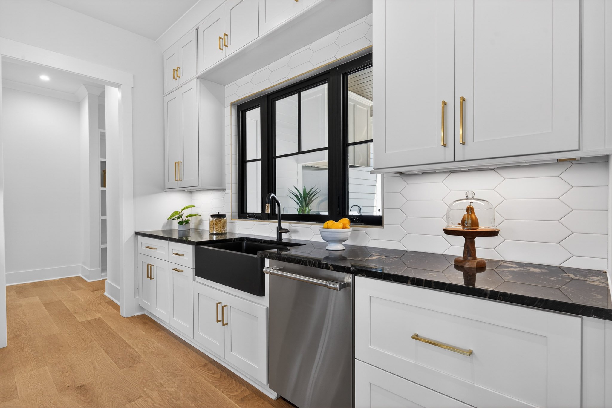 2020 Clearwater Dr-04363.jpg