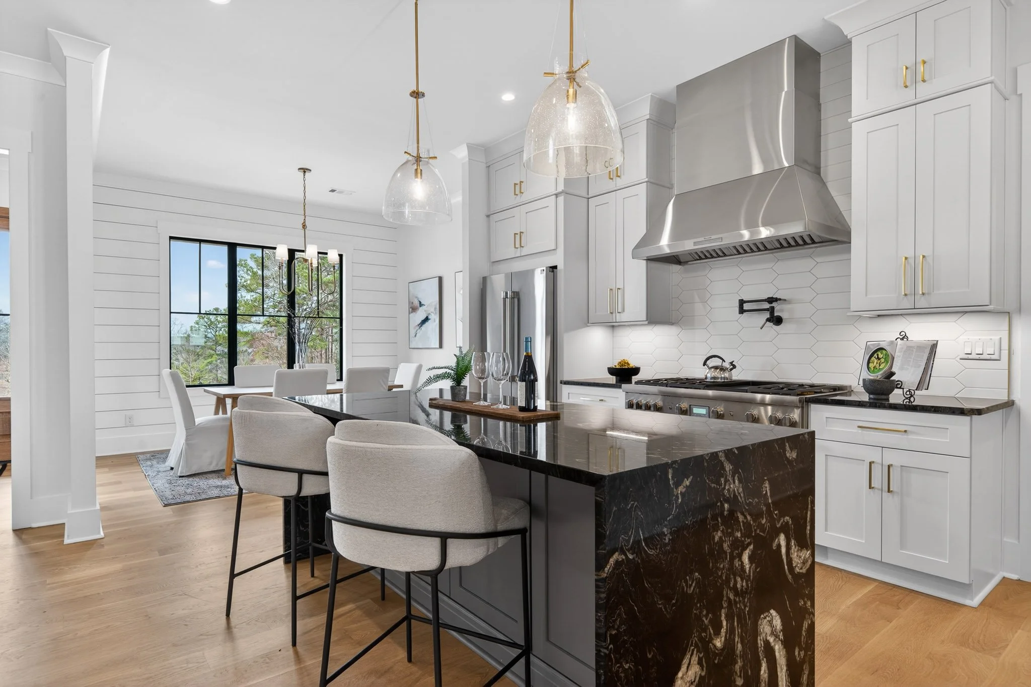 2020 Clearwater Dr-04364.jpg