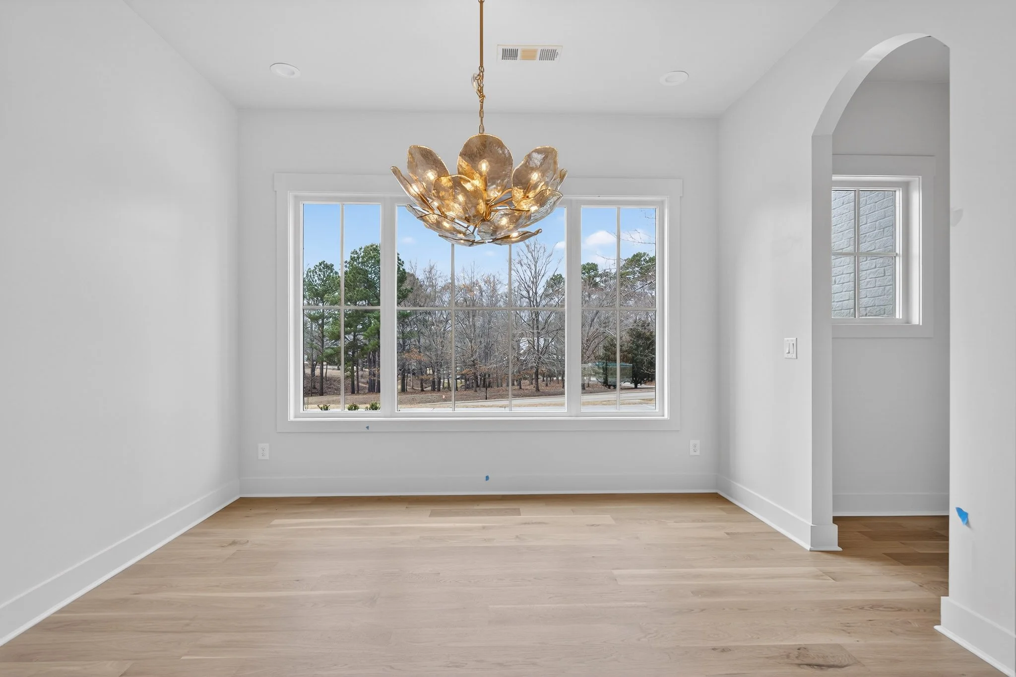 1080 Clearwater Dr-2.jpg