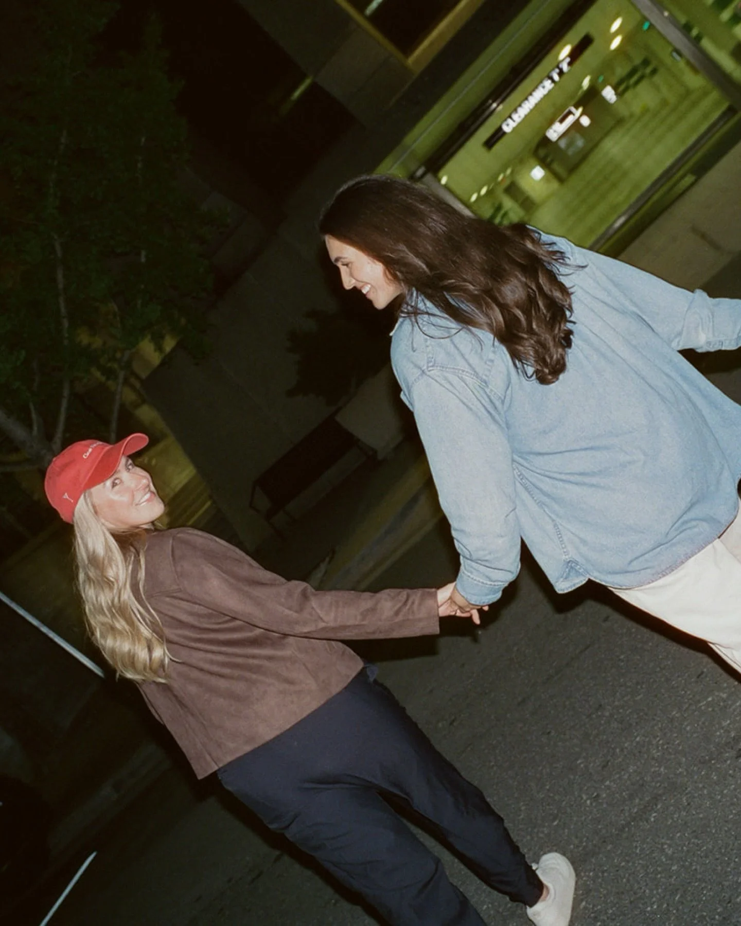 Last night of summer in downtown Raleigh with @rachaelwithanaye &amp; @rach.anaye 

All on 35mm film scanned and developed by @nicefilmclub 

_________________________
Film wedding photographer, Raleigh North Carolina, Charlotte photographer, North C