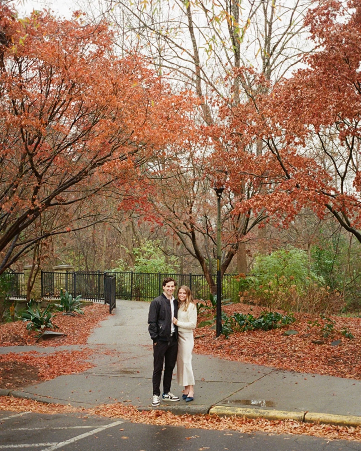 A rainy day engagement in Charlotte 

All on film scanned and developed by @nicefilmclub 
_____________________________
#35mmfilmwedding #filmweddingphotographer #ishotfujifilm #filmphotos #modernbride #35filmphotography 
Charlotte film photographer,