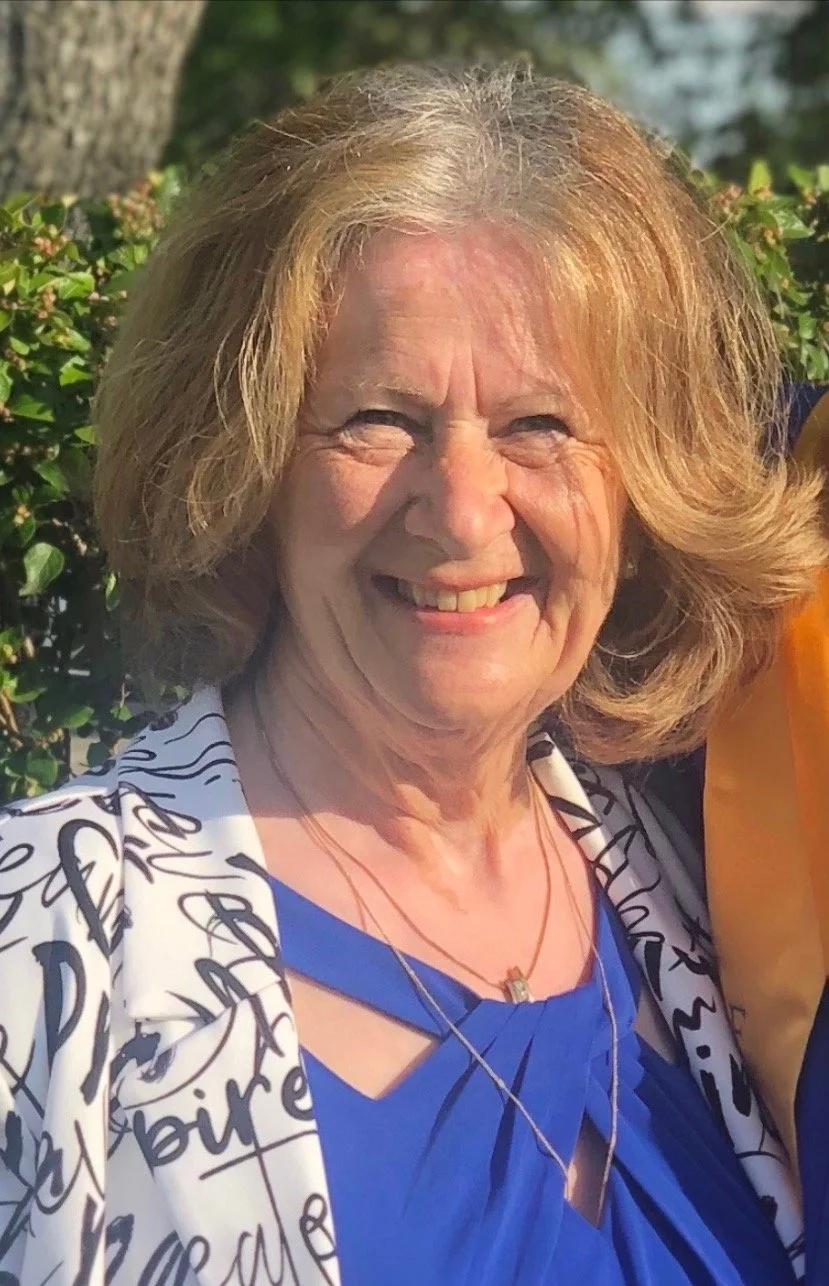 Bernadette Julianne Travis (Dayne)