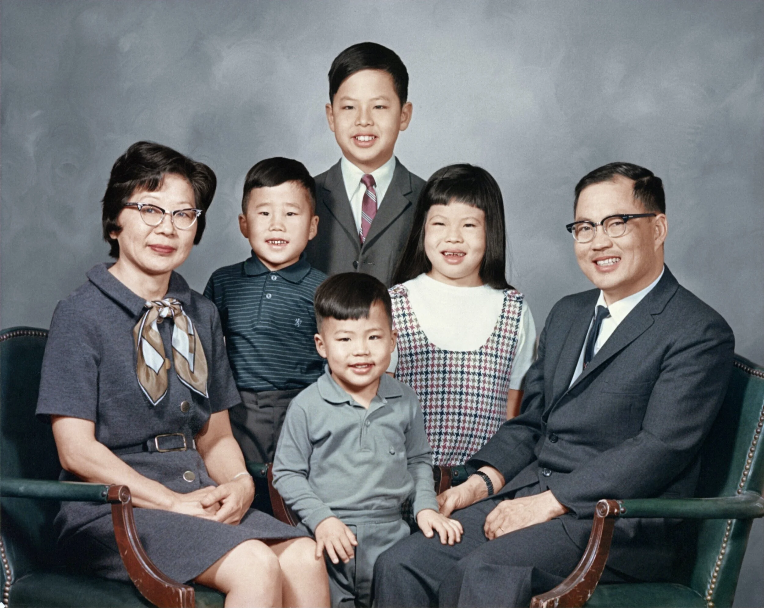 Ochi+family+in+New+Brighton+MN+c+1968.jpg