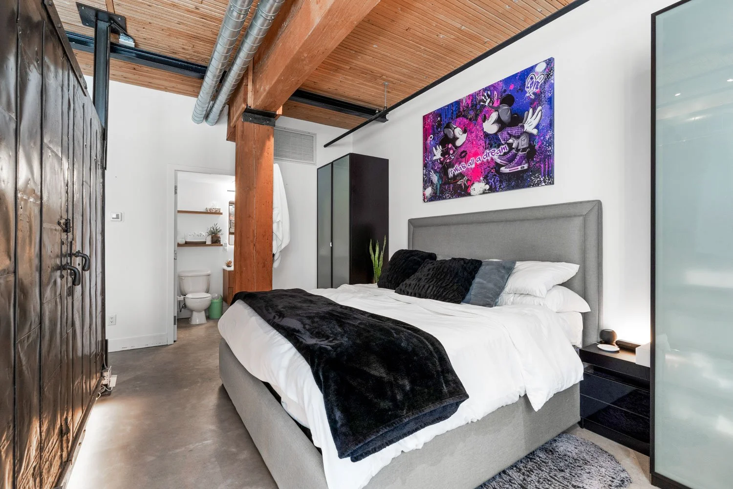 68 Broadview_015.jpg