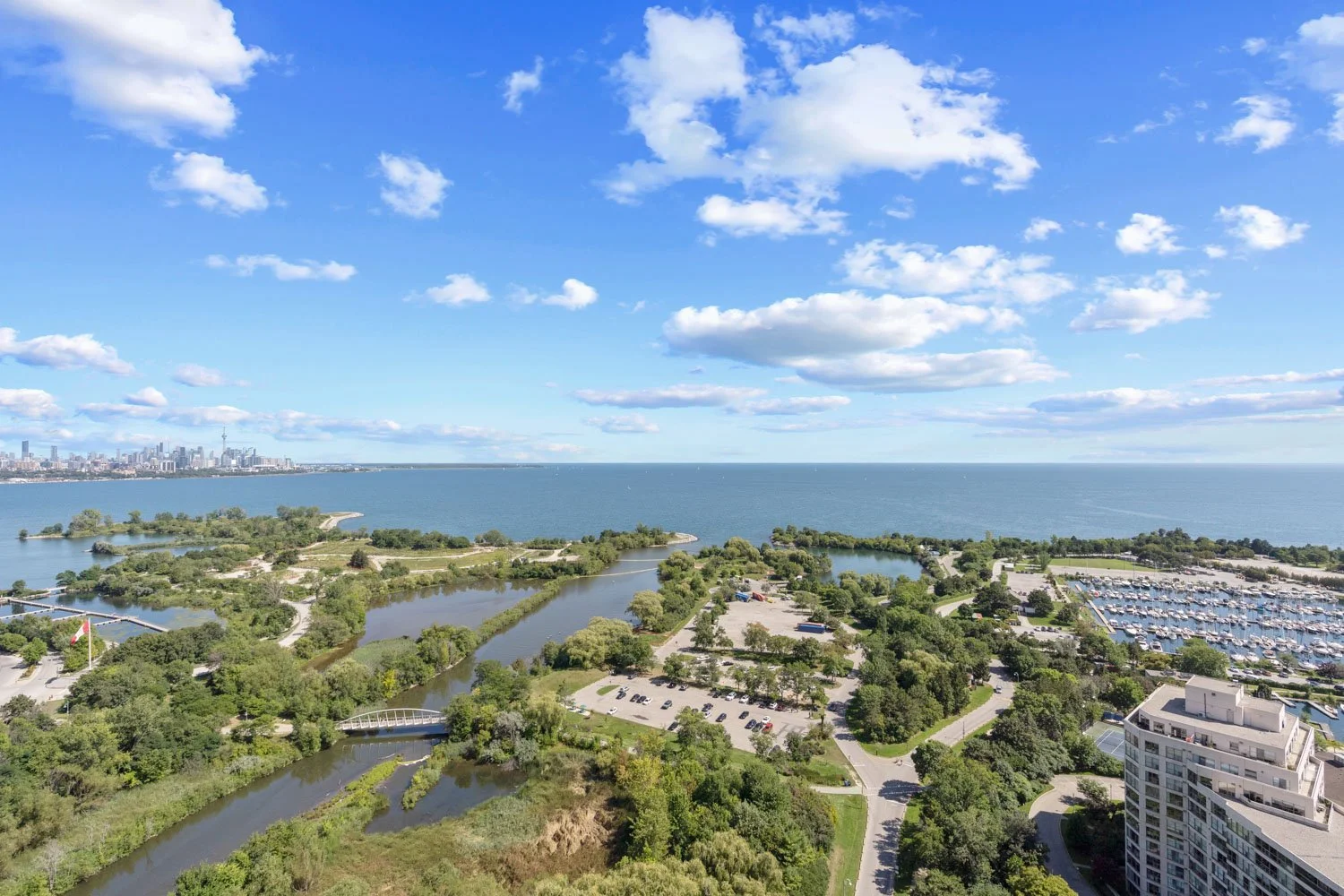 2240 Lakeshore #3006_060.jpg