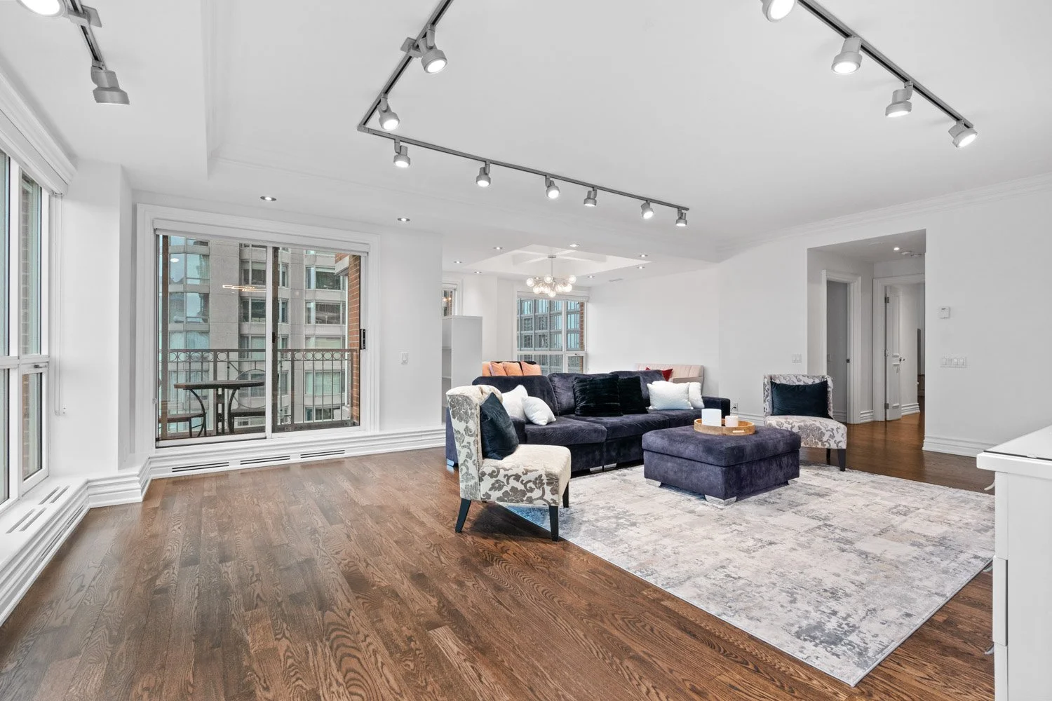 38 Avenue Rd_006.jpg
