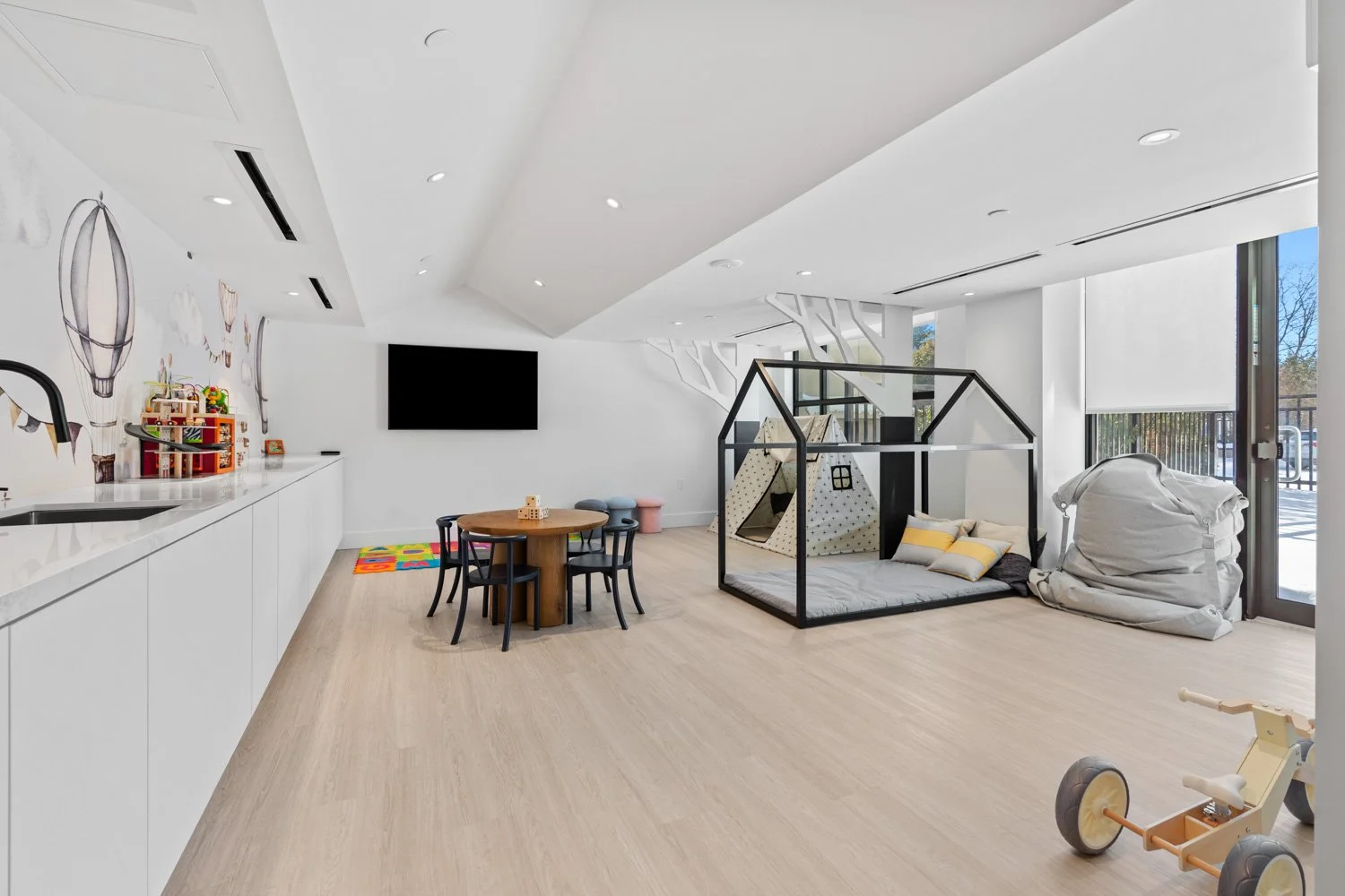 2075 King Rd_036.jpg