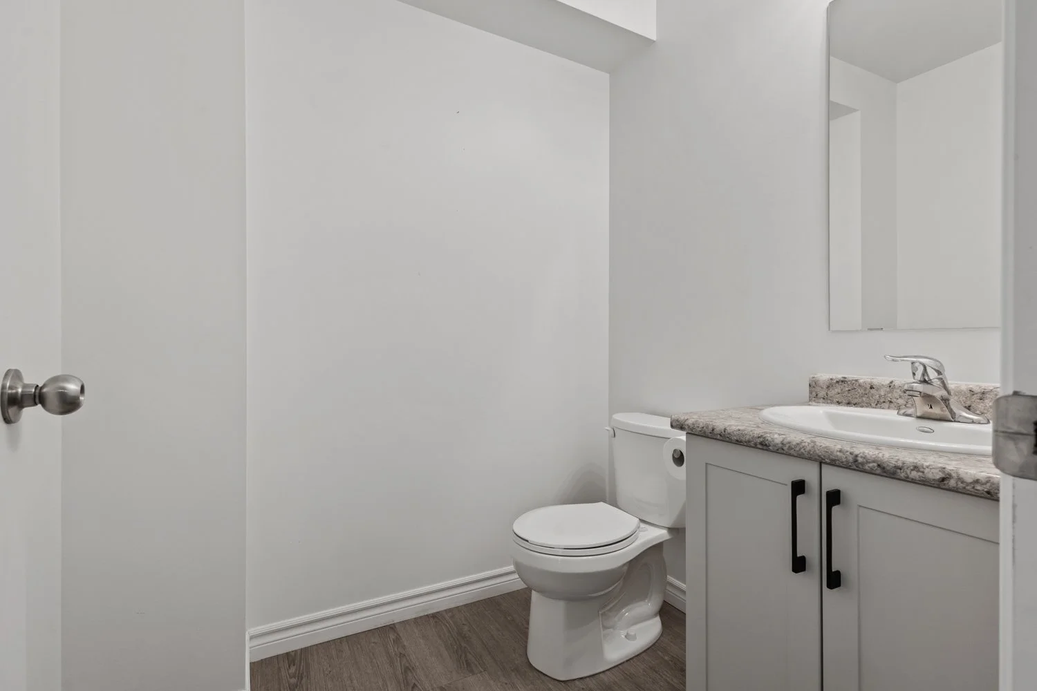 91 Woodedge circle_020.jpg