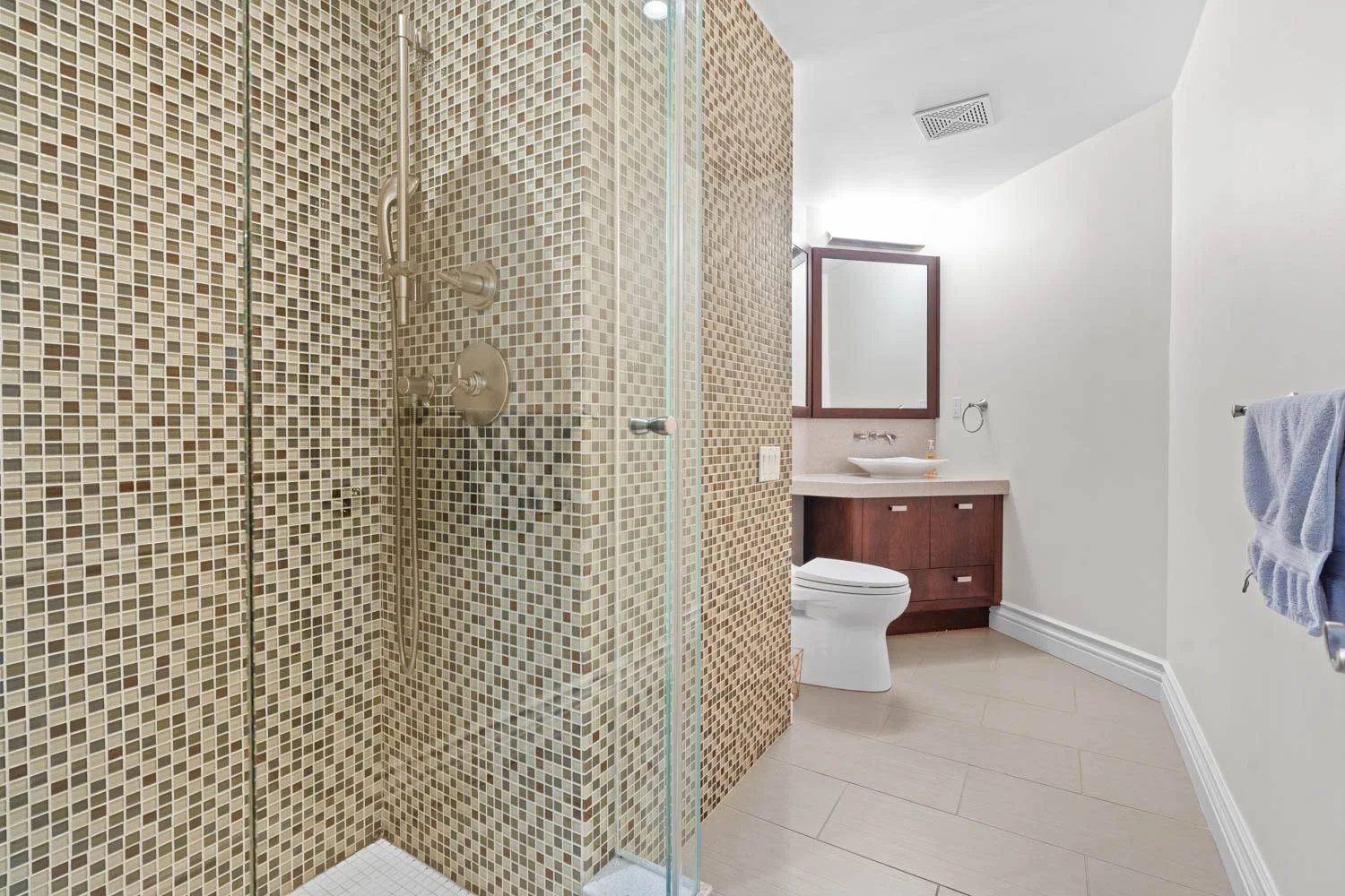 38 Avenue Rd_028.jpg