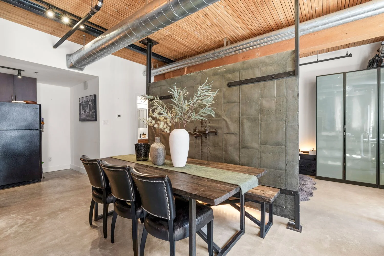 68 Broadview_010.jpg