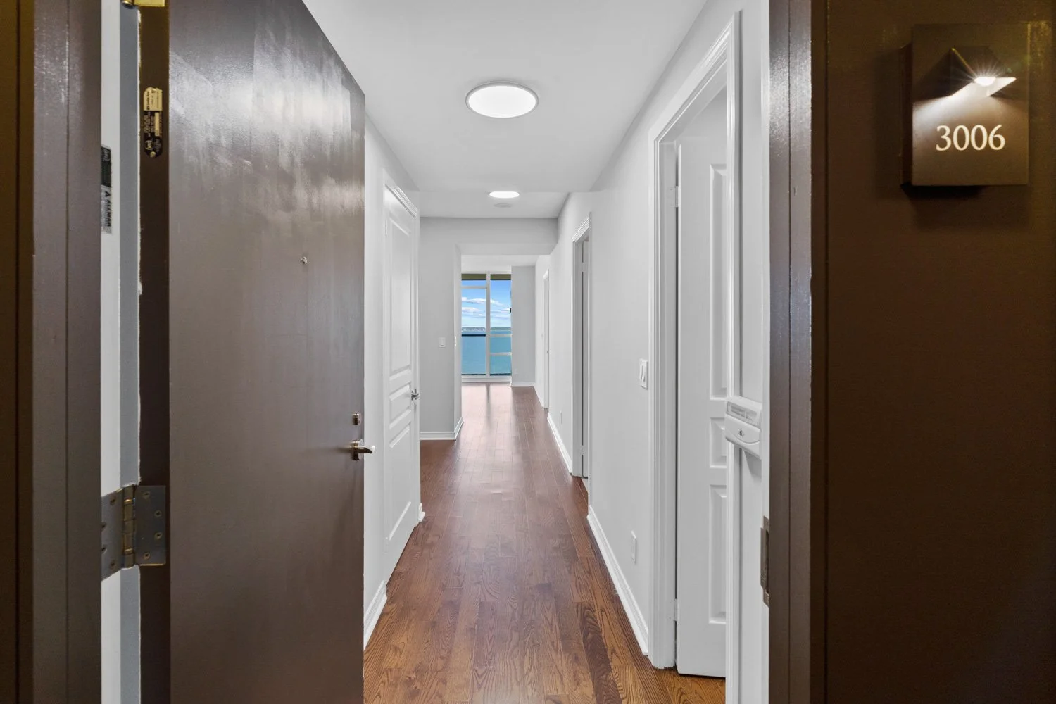 2240 Lakeshore #3006_064.jpg