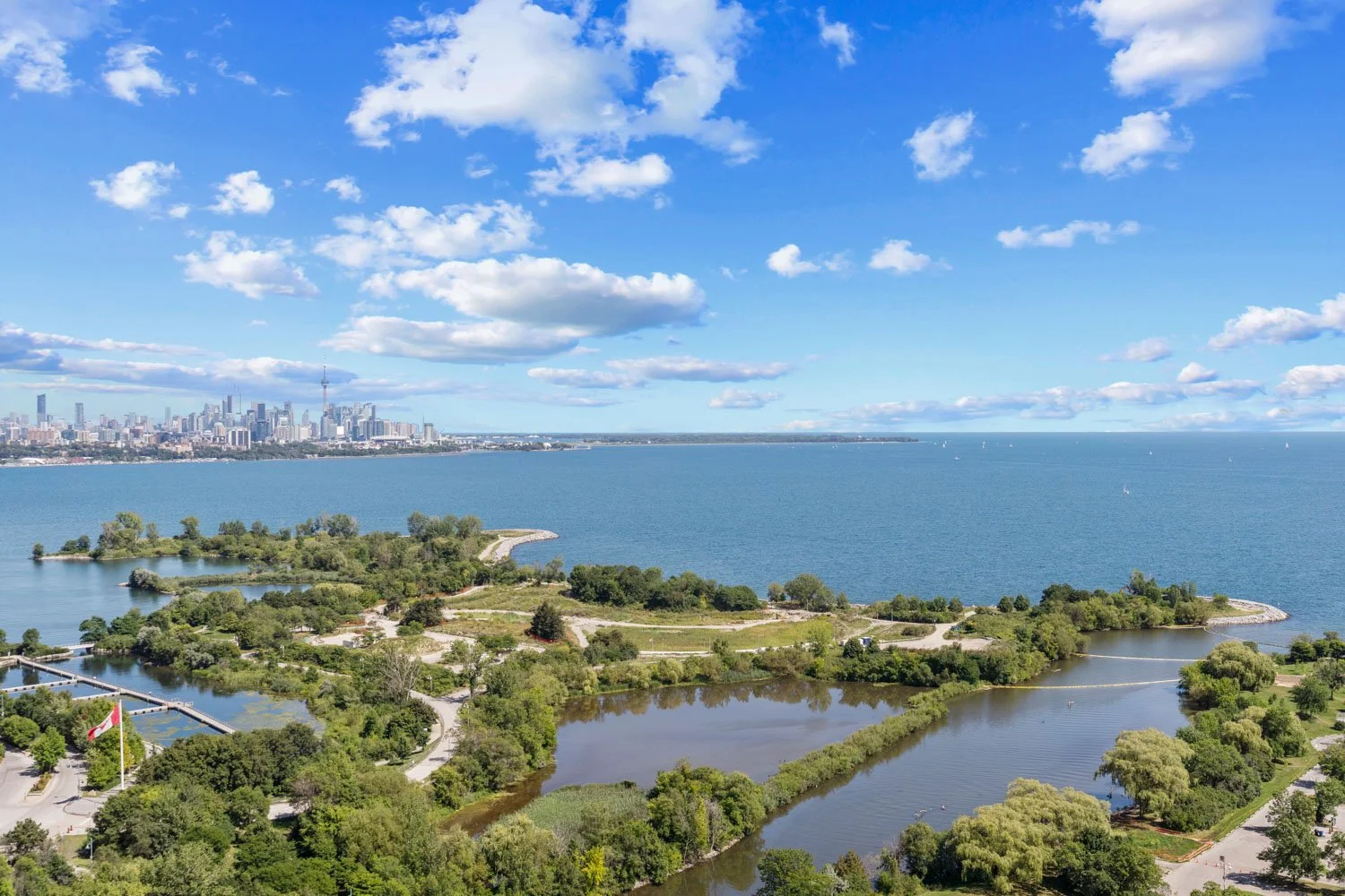 2240 Lakeshore #3006_059.jpg