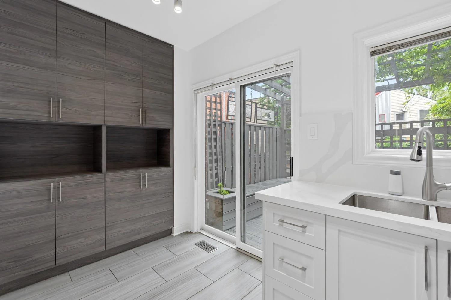 185 Lippincott_006.jpg