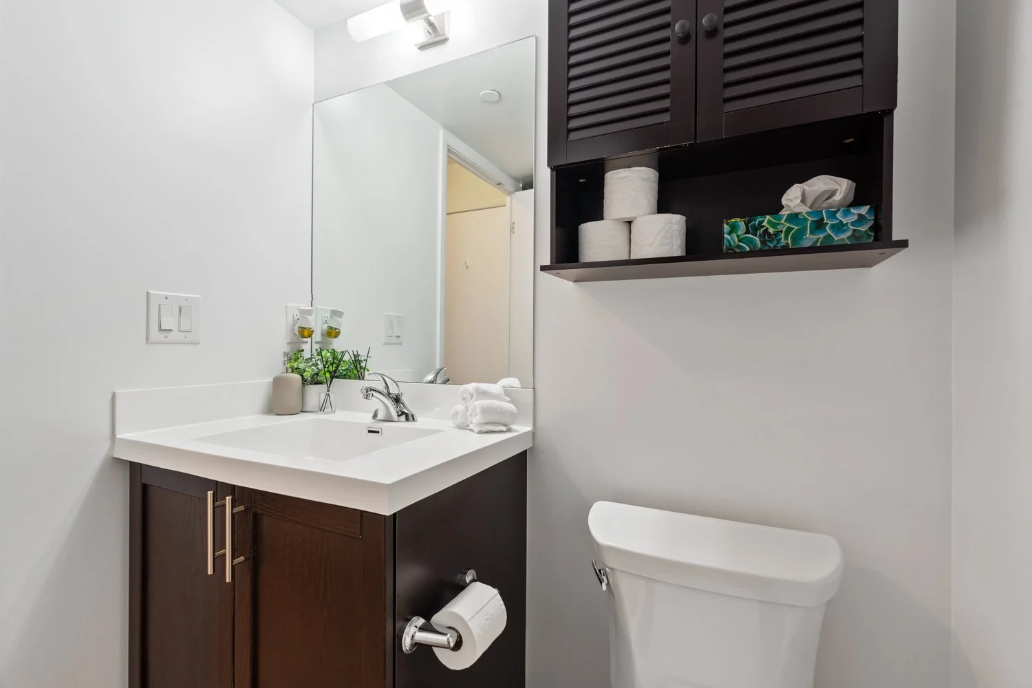 830 Lawerence_020.jpg
