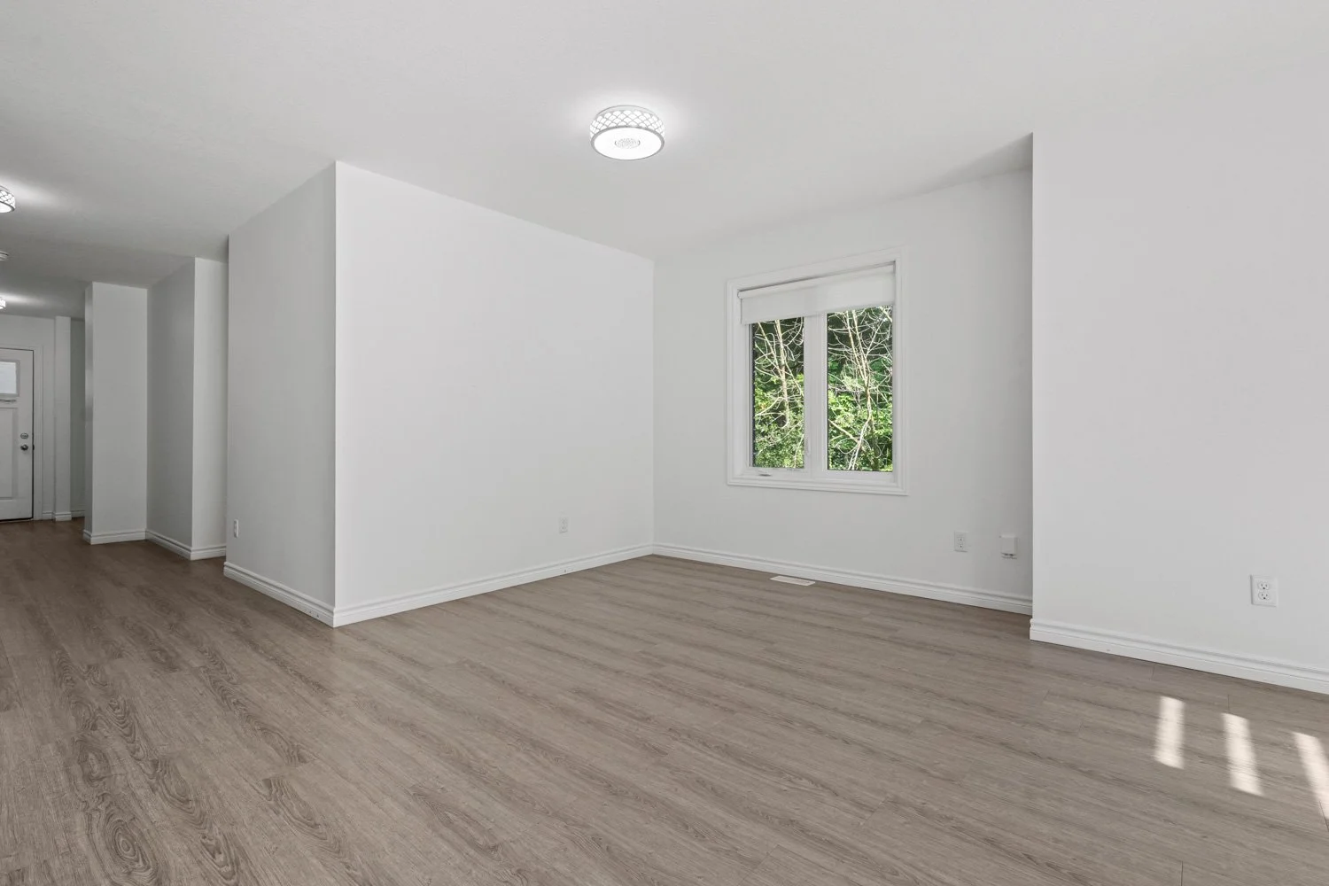 91 Woodedge circle_011.jpg