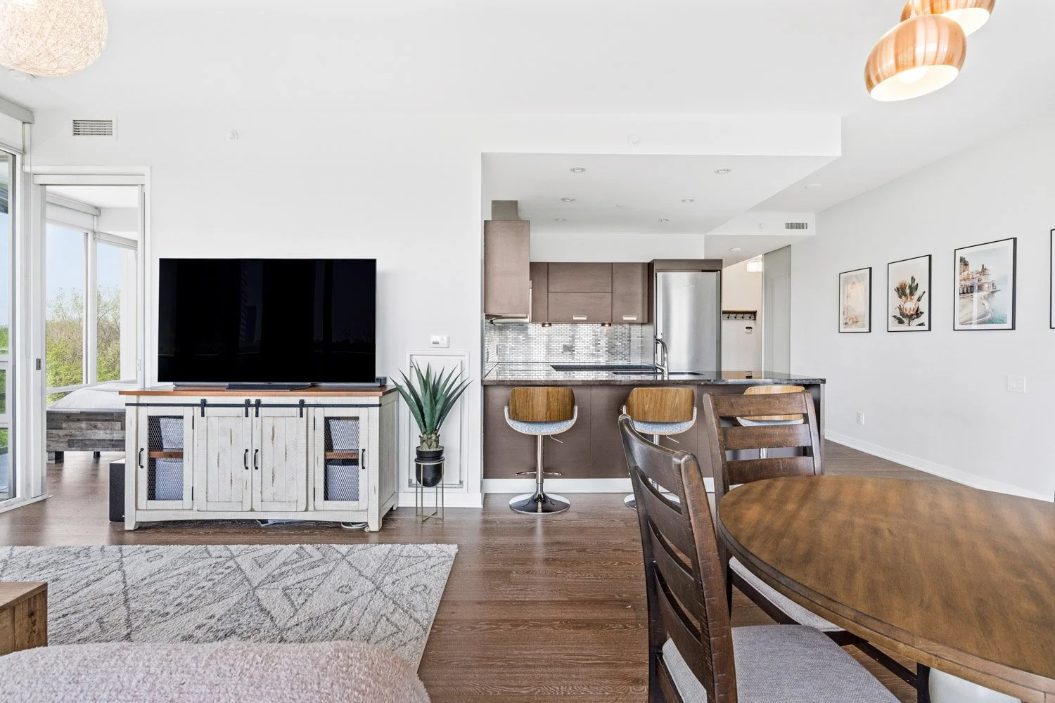 88 Parklawn_017.jpg