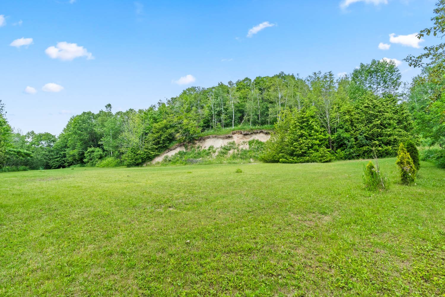 208 Ski Hill_090.jpg