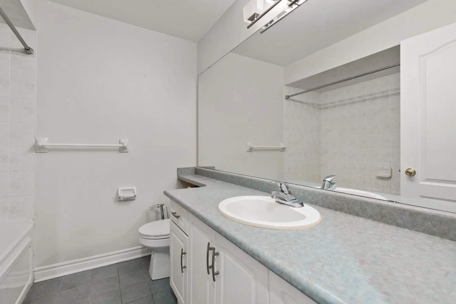 3531 lakeshore_024.jpg