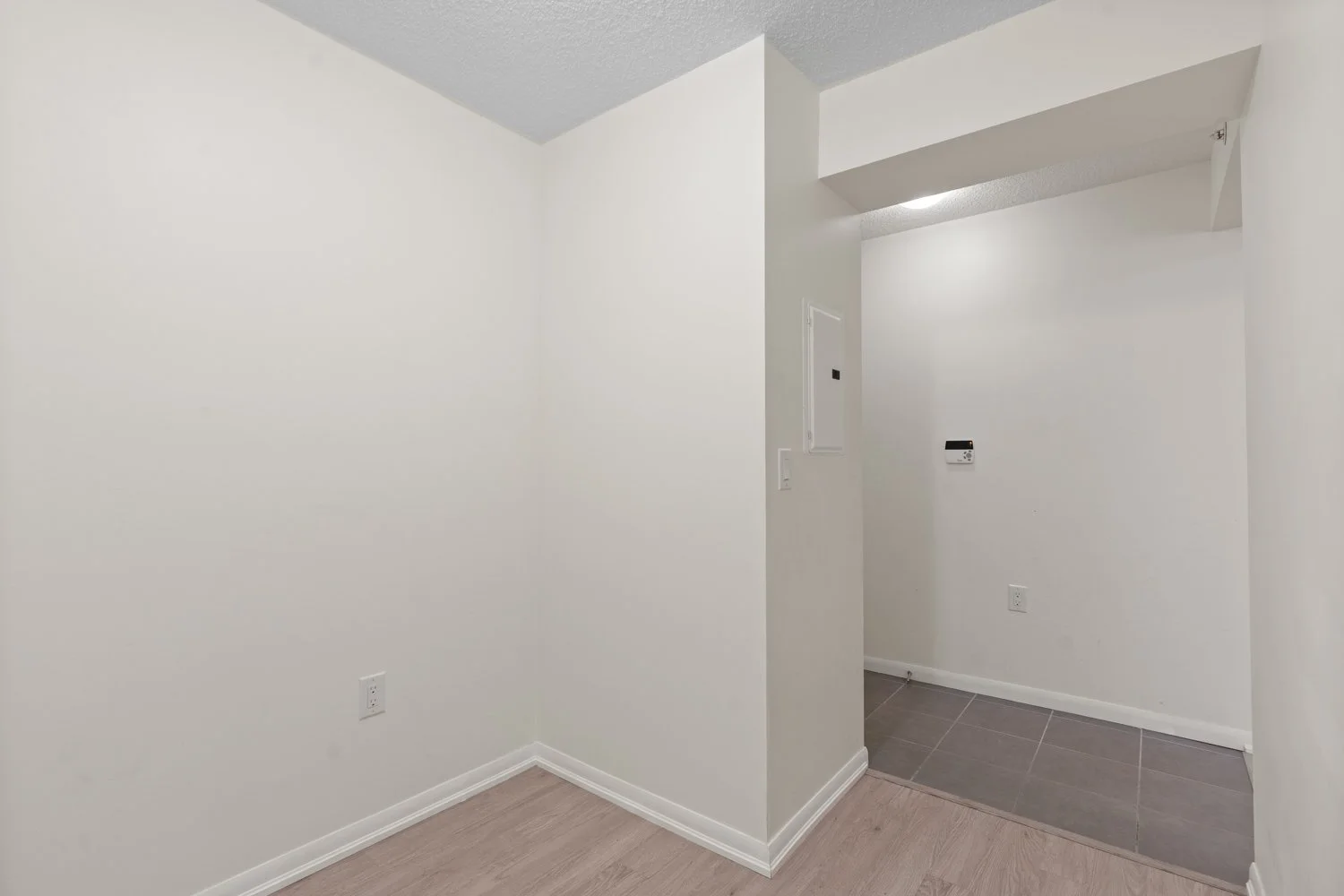 830 lawerence_030.jpg