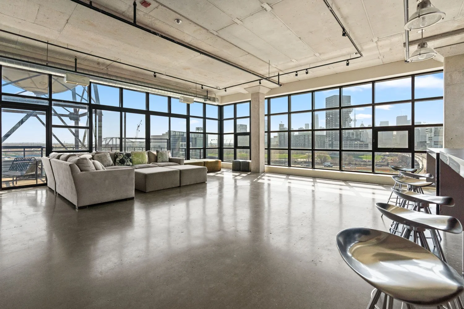 68 Broadview_026.jpg