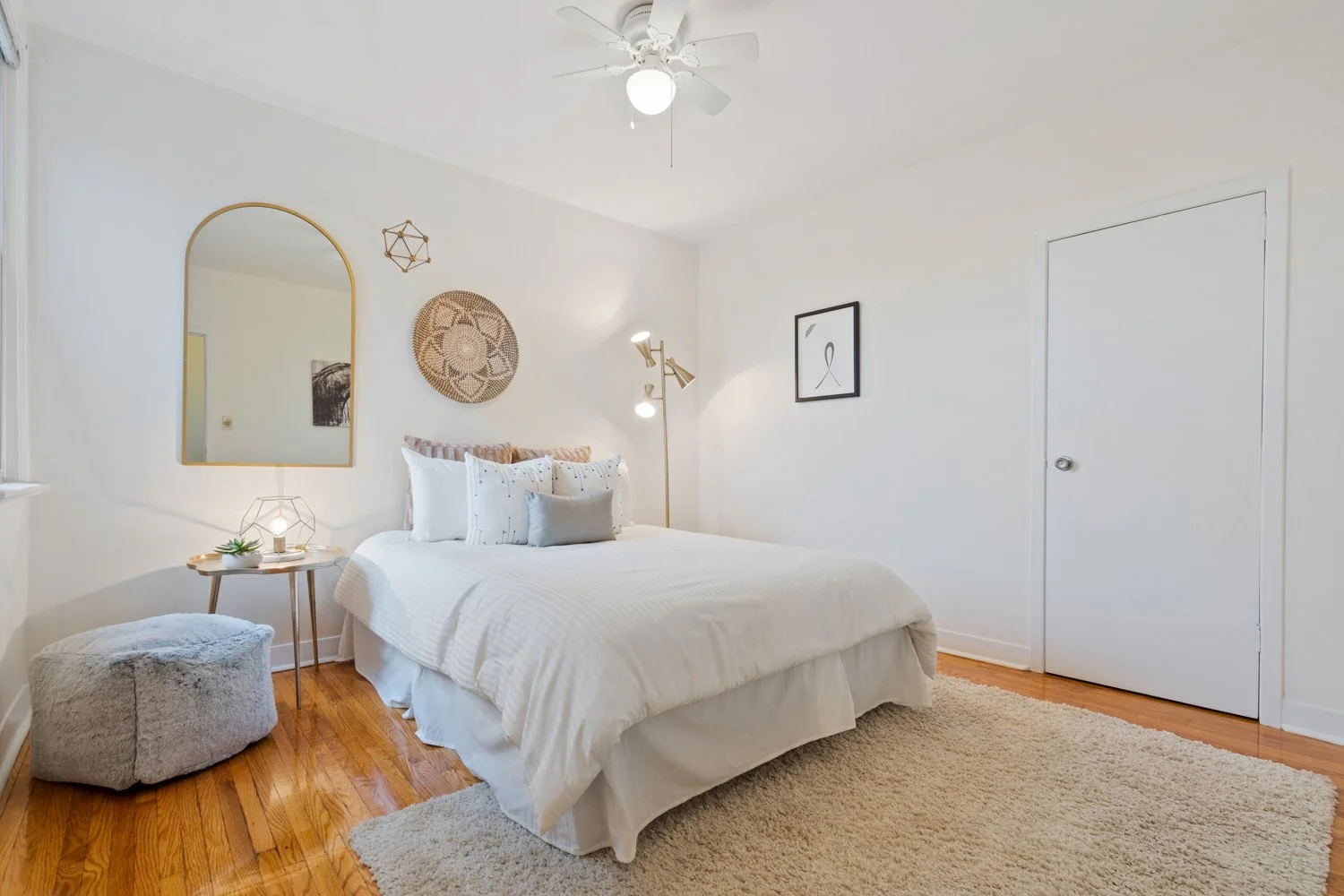 921 Lansdowne_021.jpg