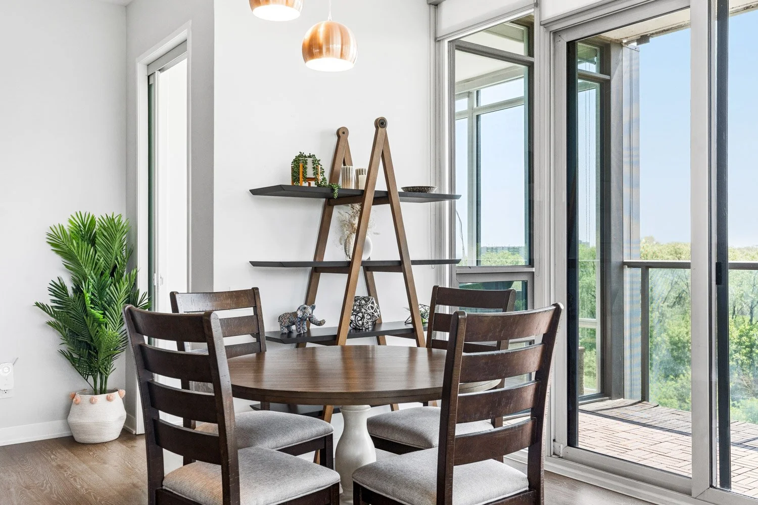 88 Parklawn_019.jpg