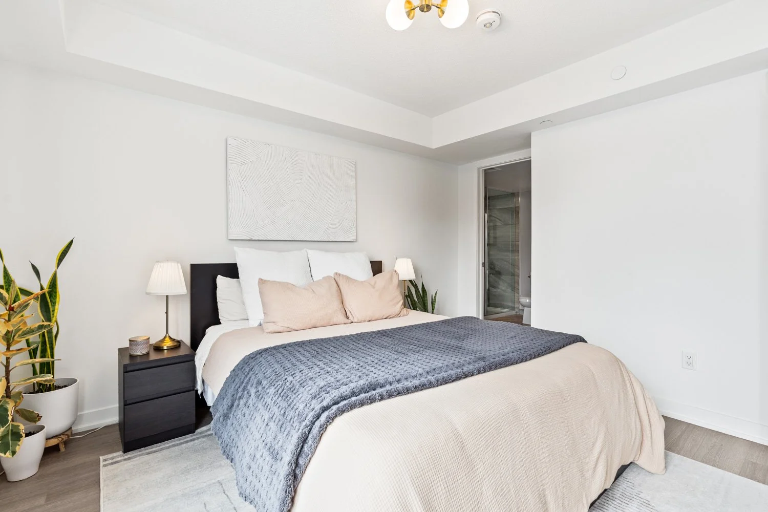 155 Downsview_020.jpg