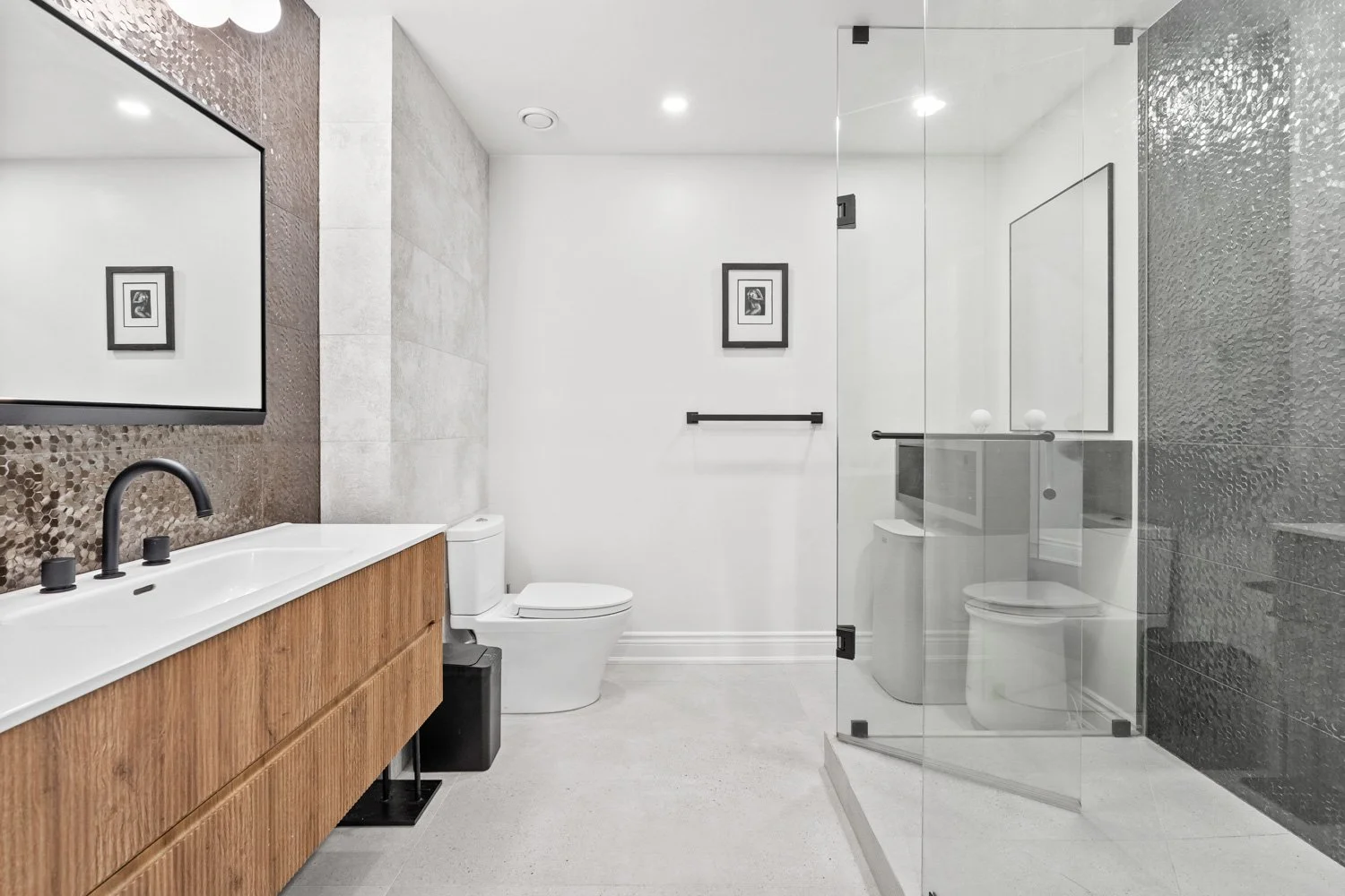 650 Mt Pleasant_024.jpg