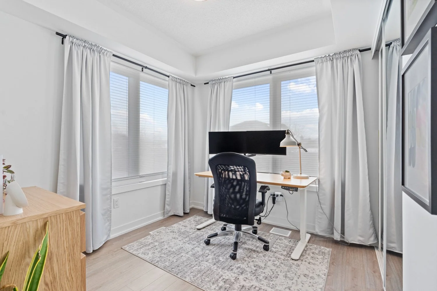 155 Downsview_025.jpg