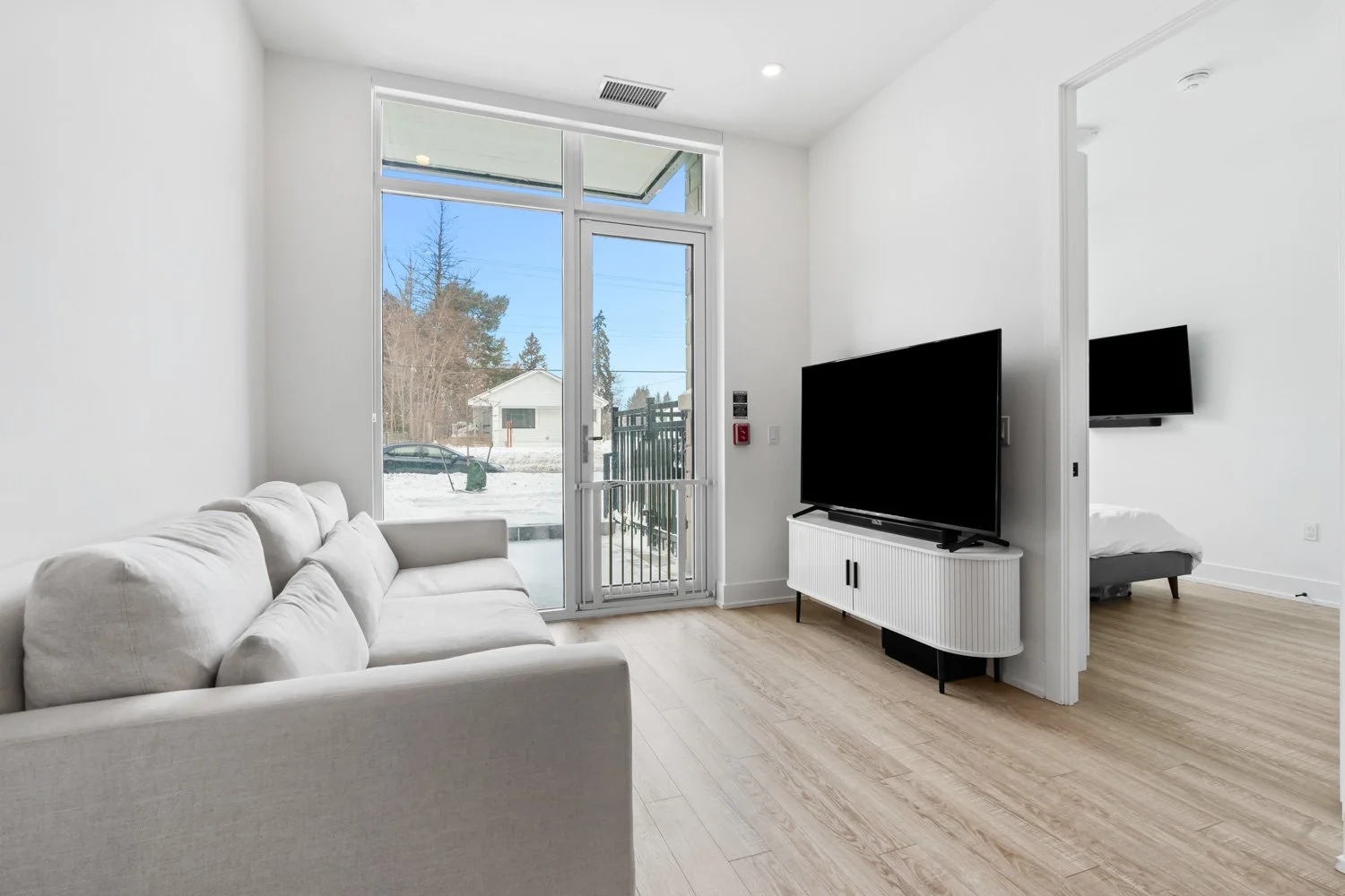 2075 King Rd_010.jpg