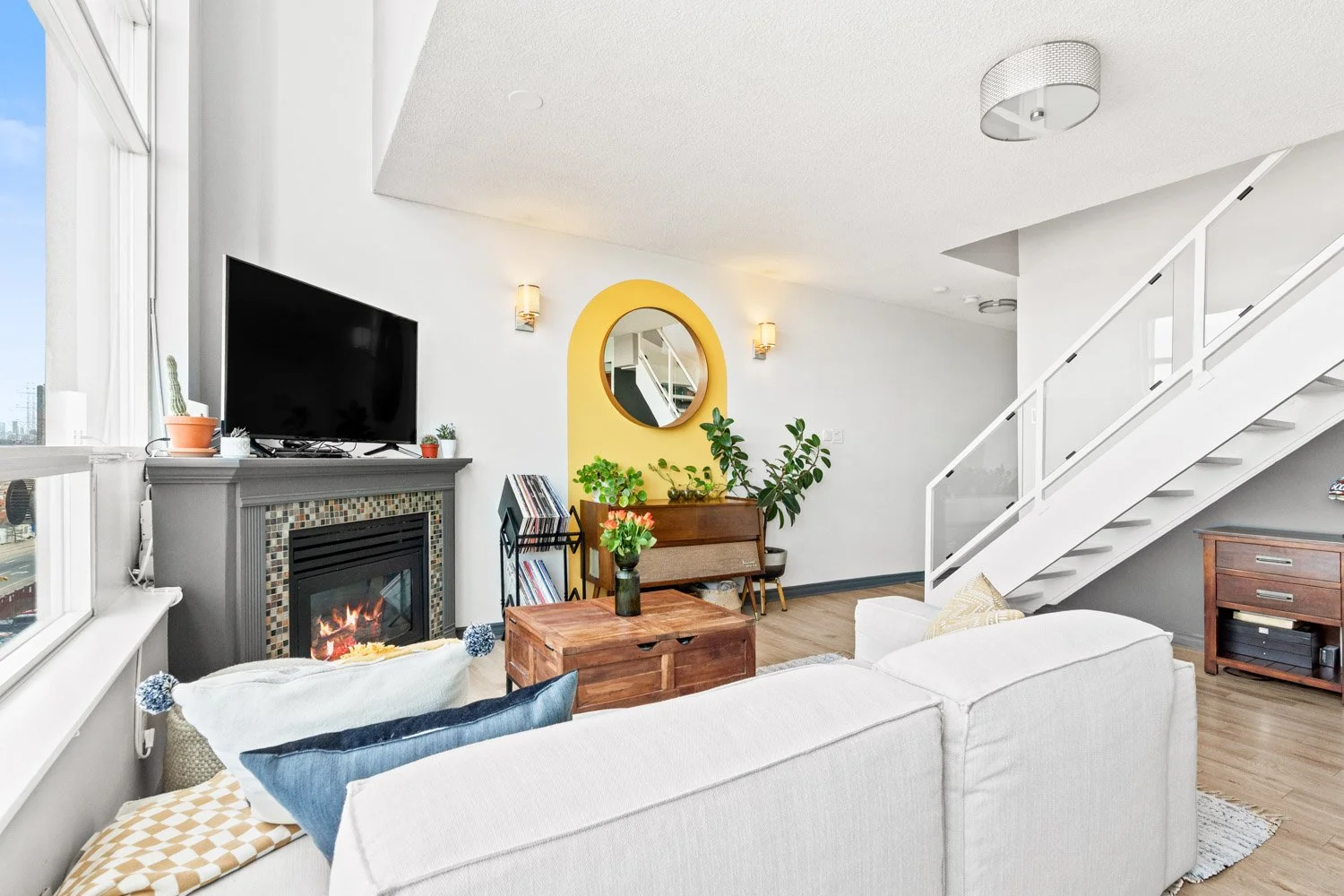 200 Manitoba_005.jpg