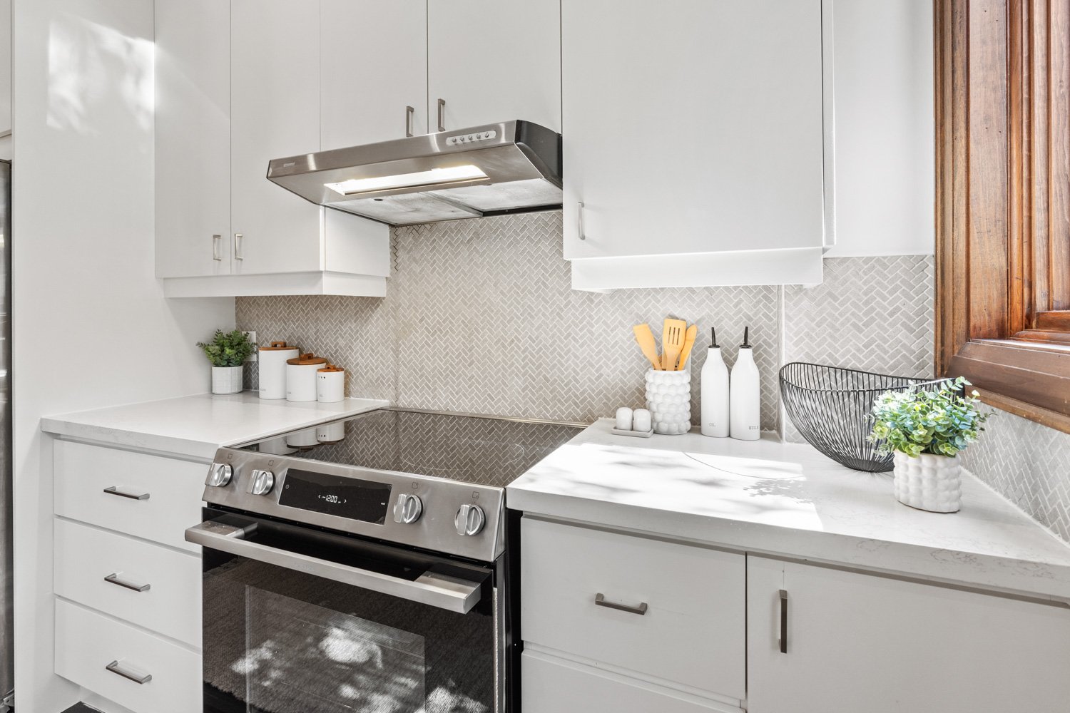 474 Armadale Ave_019.jpg