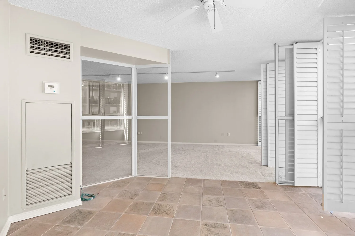 10 Tichester Rd_008.jpg