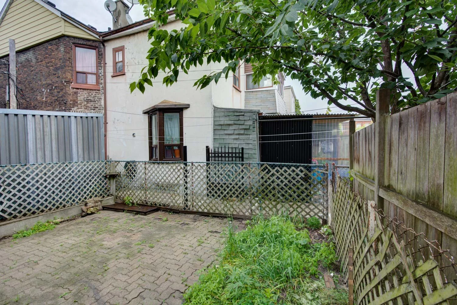 921 Lansdowne_045.jpg
