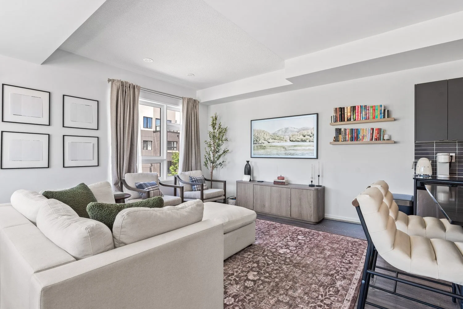 1121 Cooke Blvd_003.jpg