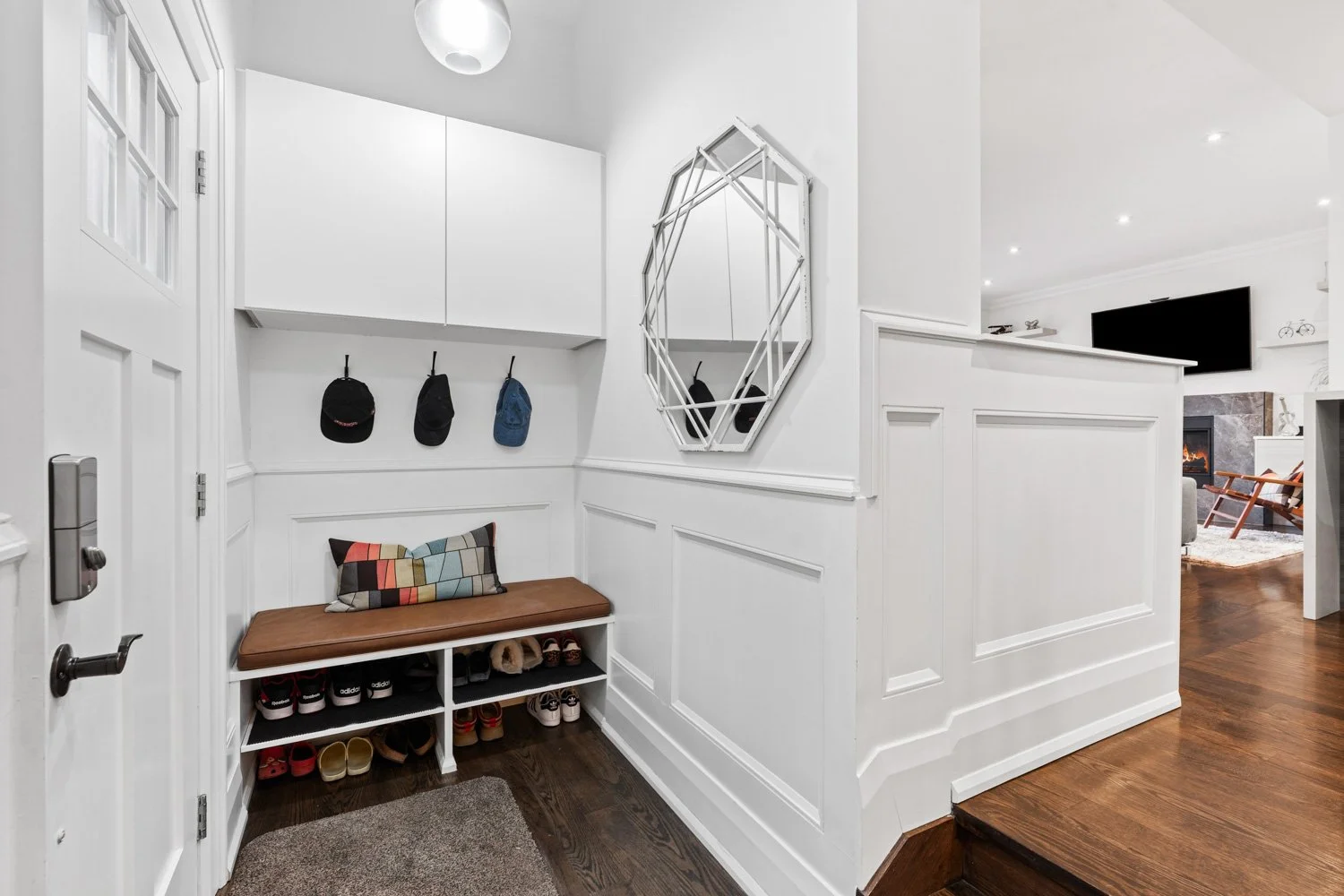 329 Broadway_021.jpg