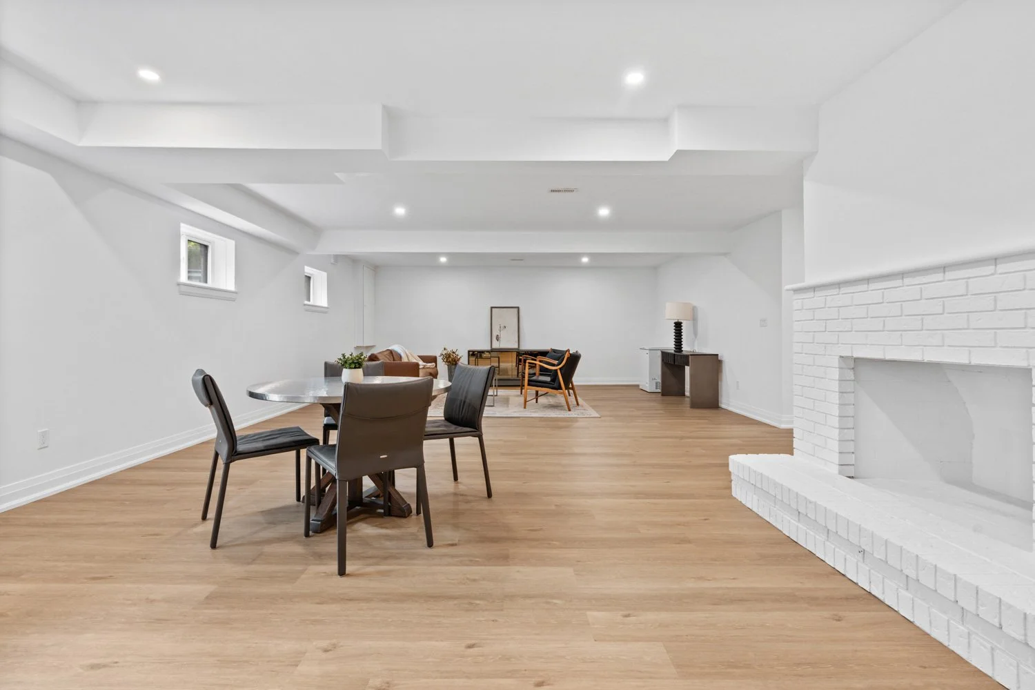 78 Main St_033.jpg