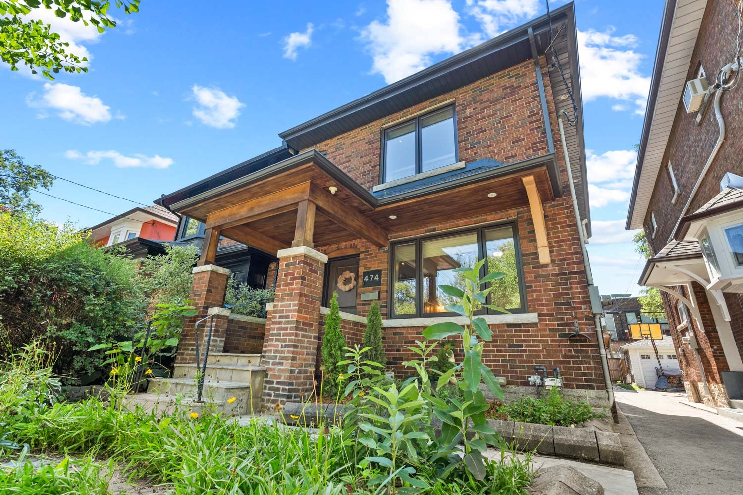 474 Armadale Ave_002.jpg