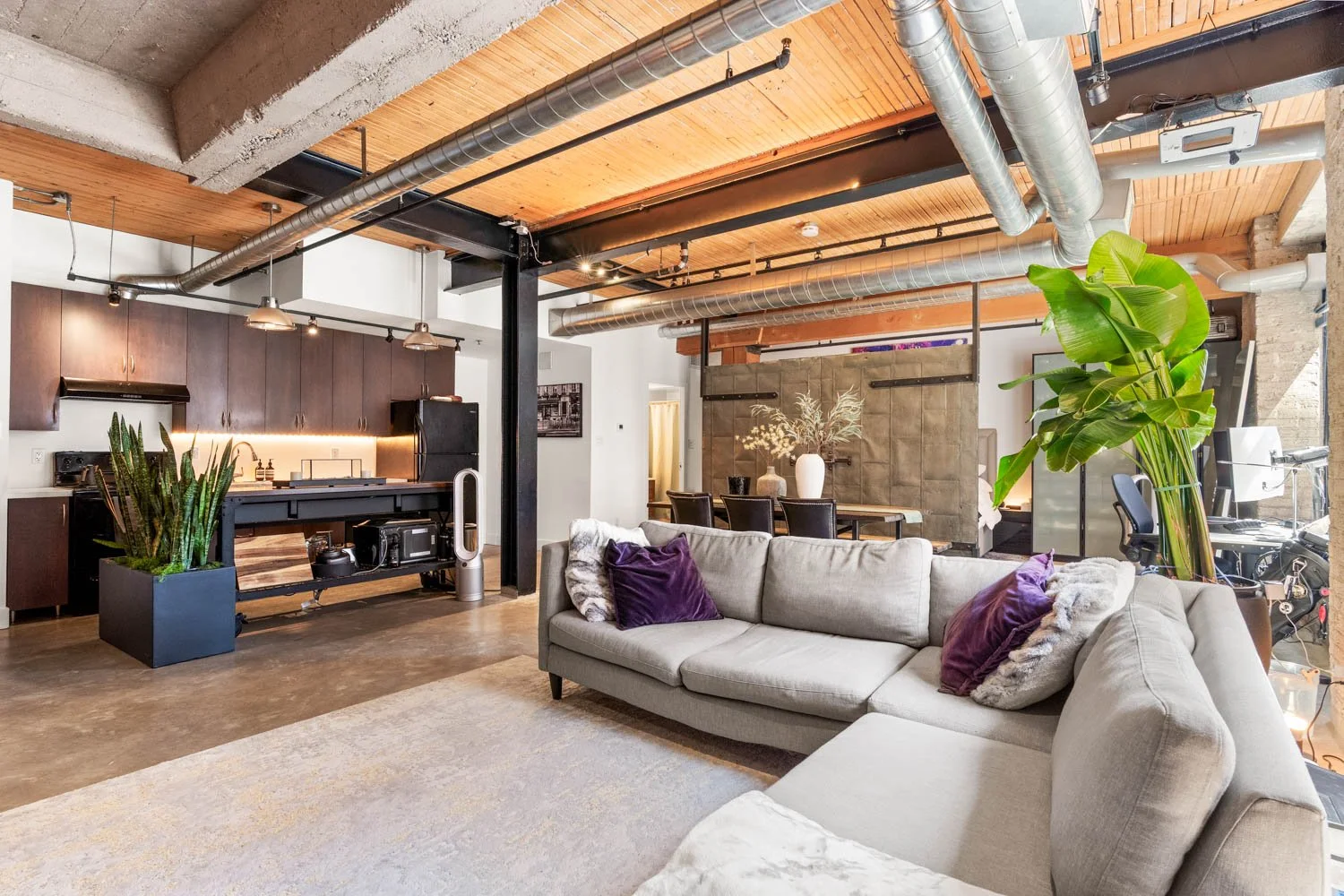 68 Broadview_006.jpg