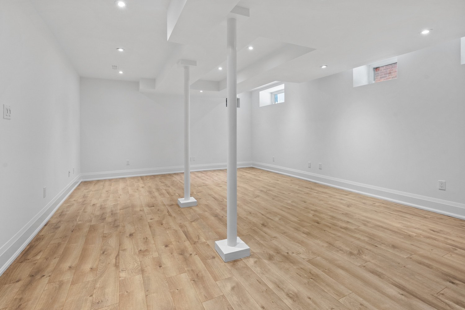 474 Armadale Ave_037.jpg