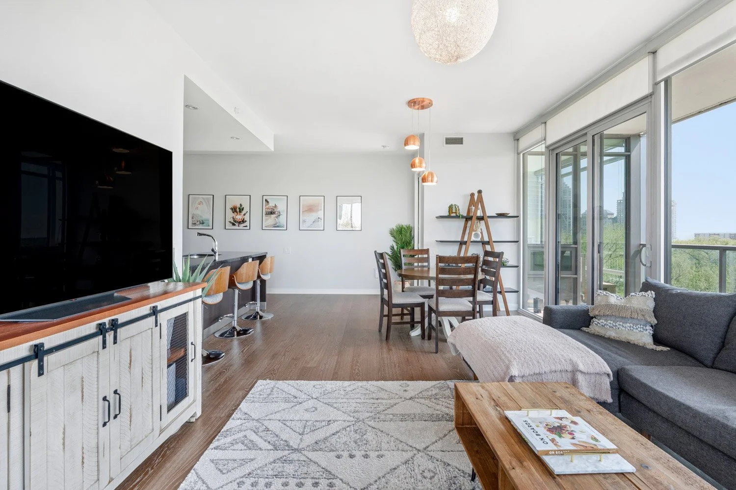 88 Parklawn_016.jpg